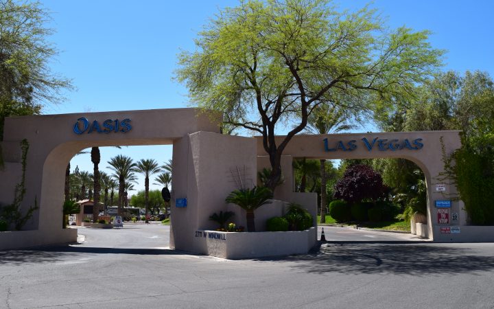 Oasis Las Vegas RV Resort - entrance