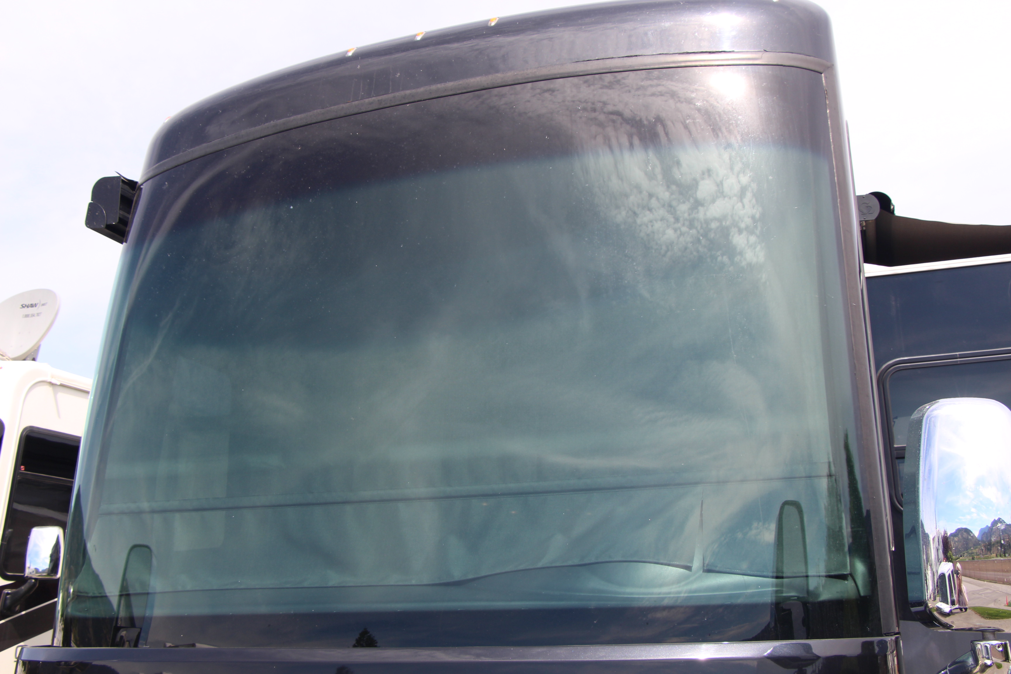 RV windshield tips to avoid serious damage on your view of the road.