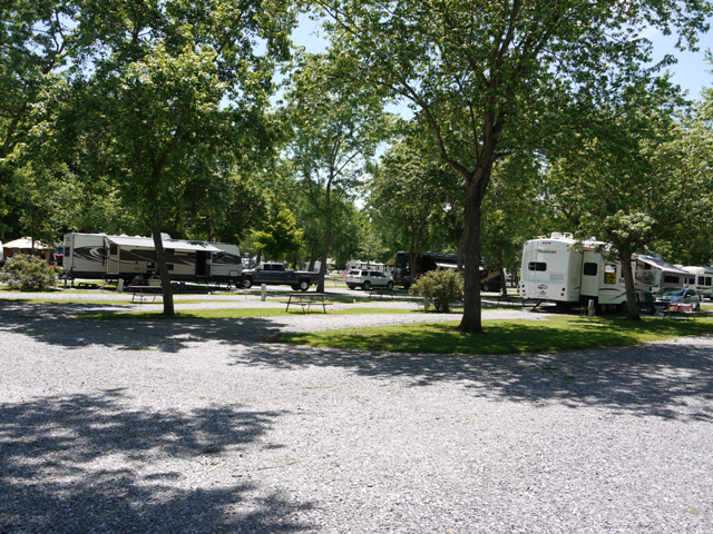 Ripplin' Waters Campground - RV sites