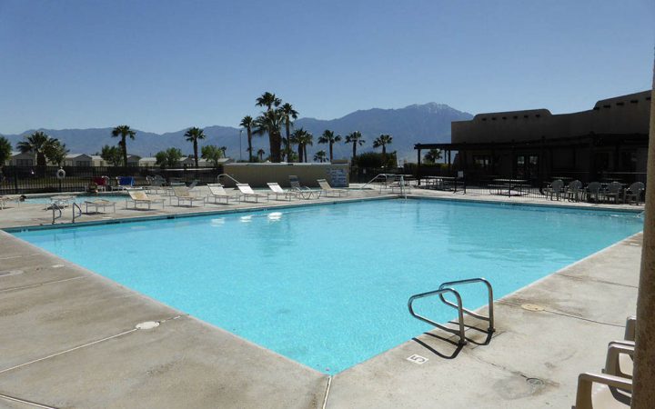 Catalina Spa RV Resort - pool