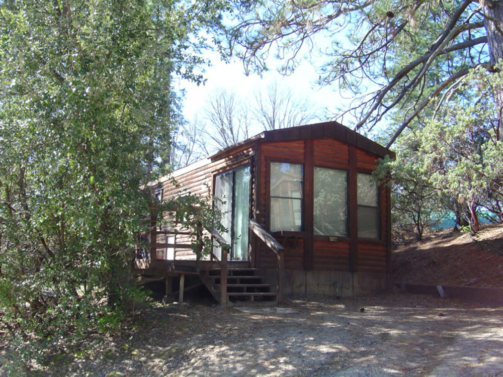 Bass Lake RV Resort - cabin