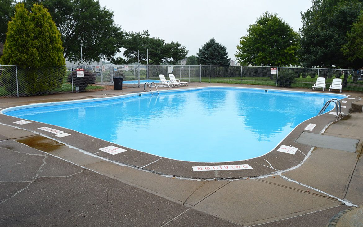 Large open community pool