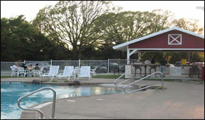 pool-side-lounge-mill-creek-ranch-rv-resort