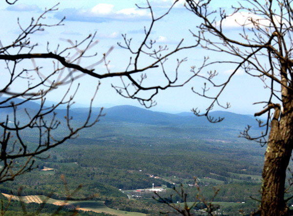 Looking out from Skyline Parkway at the Blue Ridge Mountains