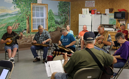 Monday is Dulcimer Night at Ozark RV Park.  You'll also see autoharps, guitars and others joining in the music-making.