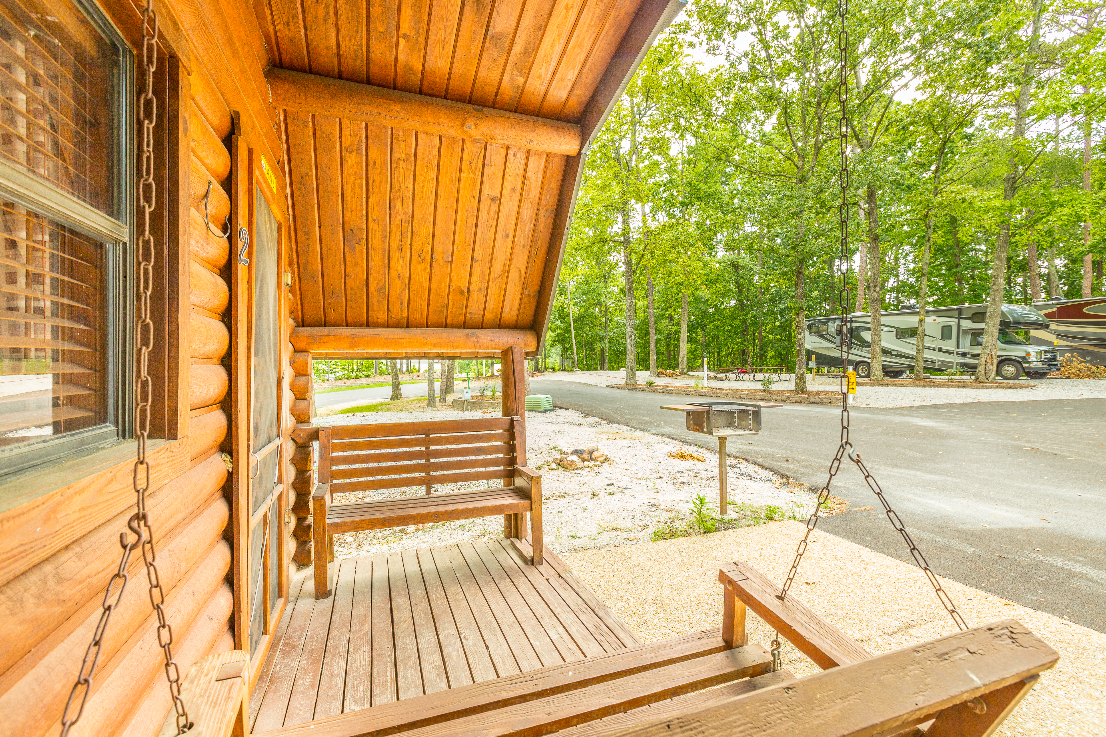 Battlefield Campground & RV Park - cabin