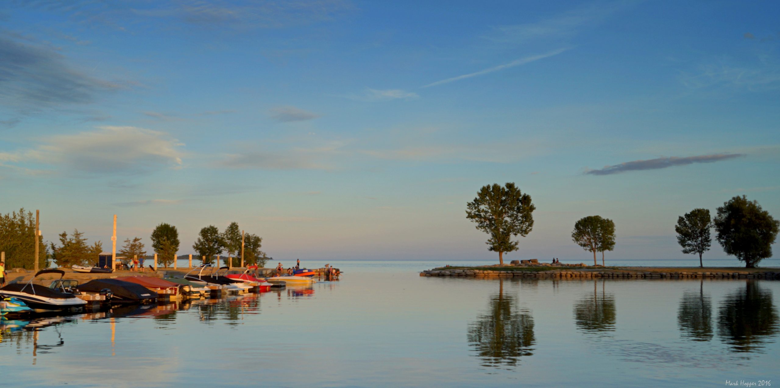 Quinte's Isle Campark - Ontario Lake shoreline