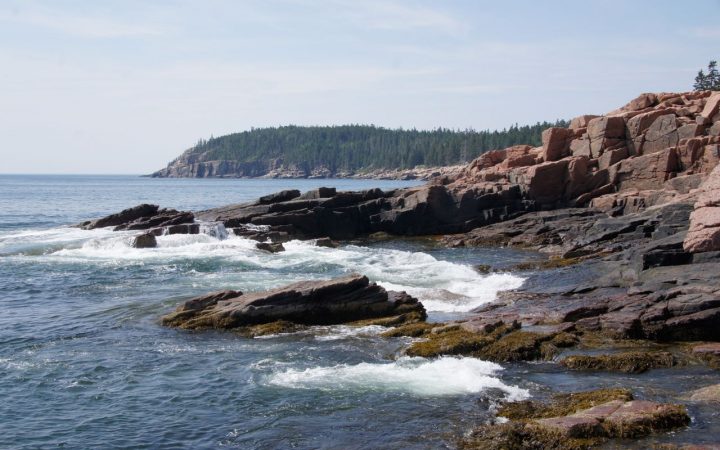 Thunder hole