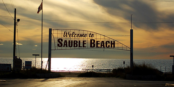 Sign proclaiming, "Welcome to Sauble Beach."