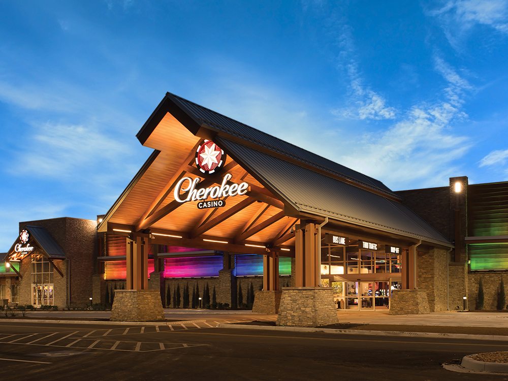 Cherokee Casino Grove - entrance