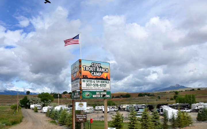 Cody Trout Ranch Camp RV Park - entrance