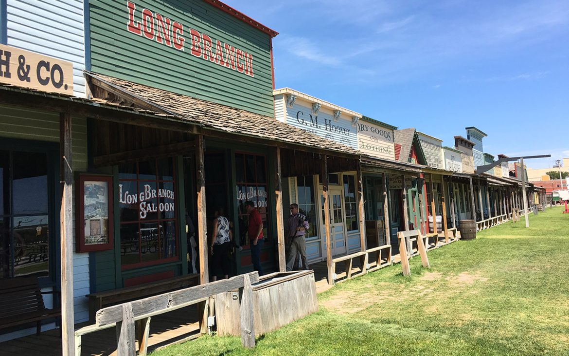 Long Branch Saloon bar - Picture of Boot Hill Museum, Dodge City
