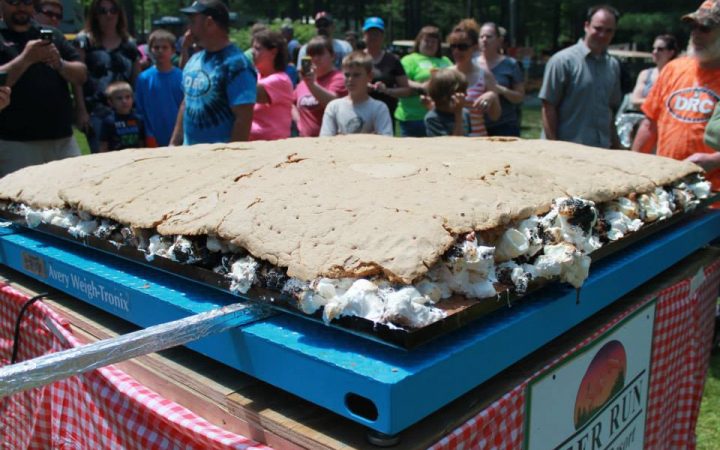 Deer Run Camping Resort - world's largest s'mores