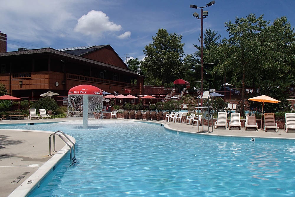 Cherry Hill Park - swimming pool