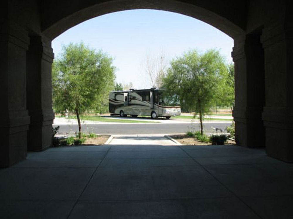 Bakersfield River Run RV Park - rv site