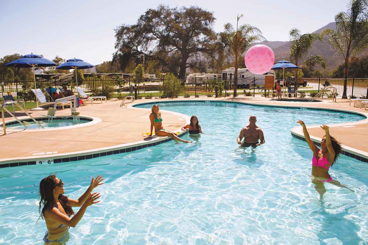 Pala Casino RV Resort - swimming pool