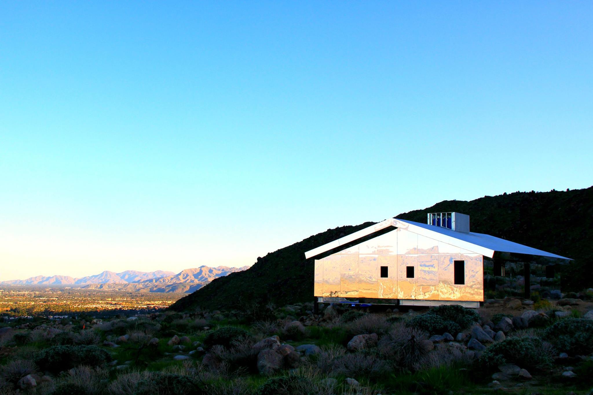 Mirage mirrored house by Doug Aitken in mountains of Palm Springs