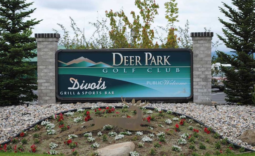 Front entrance sign for golf course