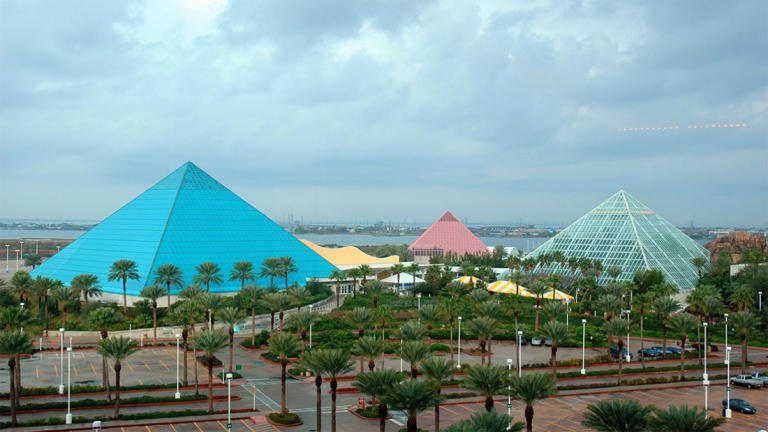 Jamaica Beach RV Resort in Galveston Treats Guests to Island Fun