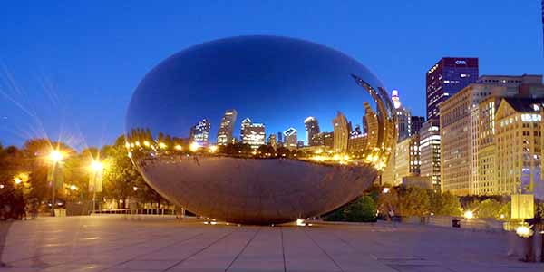 Chicago's iconic lakefront statue, The Bean, at night