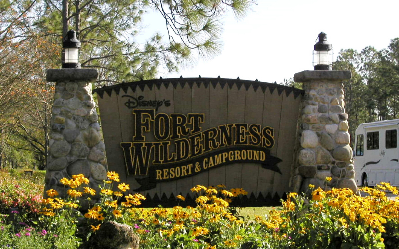 A sign proclaiming “Fort Wilderness Campground.