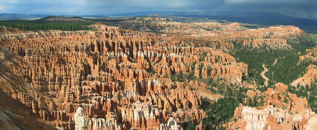 Bryce Canyon hoodoos Panorama of Bryce Canyon hoodoos