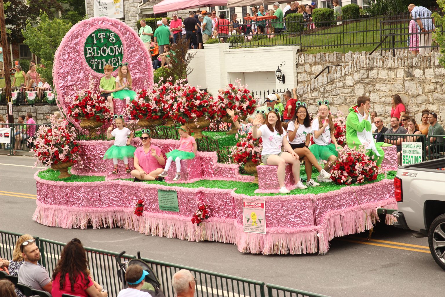 Best Flower Festivals in the U.S. Parades Good Sam Camping